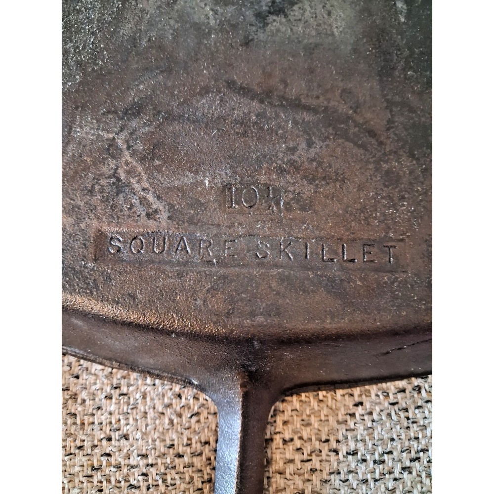 Vintage American Cast Iron Square Skillet 10-11" USA Antique Cookware - Picture 4 of 6